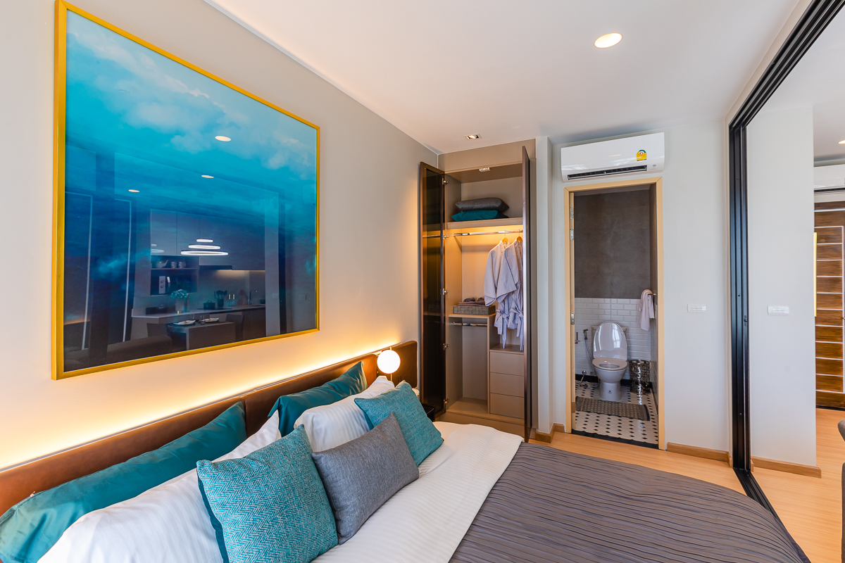  Palmetto Park Hotel & Residence, Karon Beach, Phuket
 